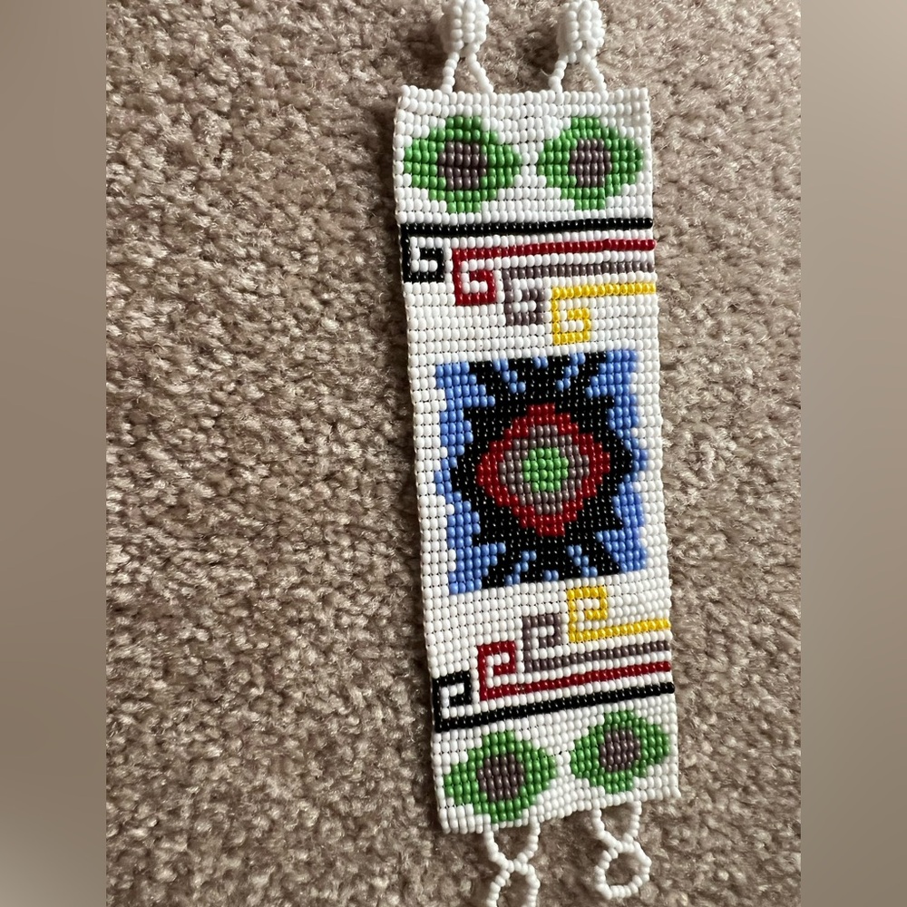 White beaded bracelet